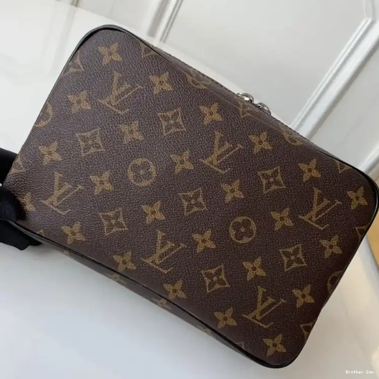 Brother Sam Yupoo Bags 19B5790076 LV 0415